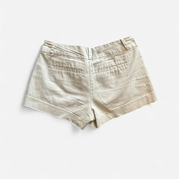Banana Republic Light Cream Low-Rise Button-Tab Mini Shorts - Picture 4 of 4